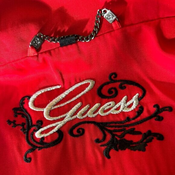 Guess Vintage SZ M Red Waterproof Coat Closet Staple 90's Travel Retro Timeless - Picture 9 of 9
